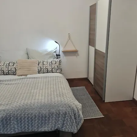Apartament Hirschhof , Zentrum ,direkt An Der Fussgaengerzone,netflix,wlan Karlsruhe